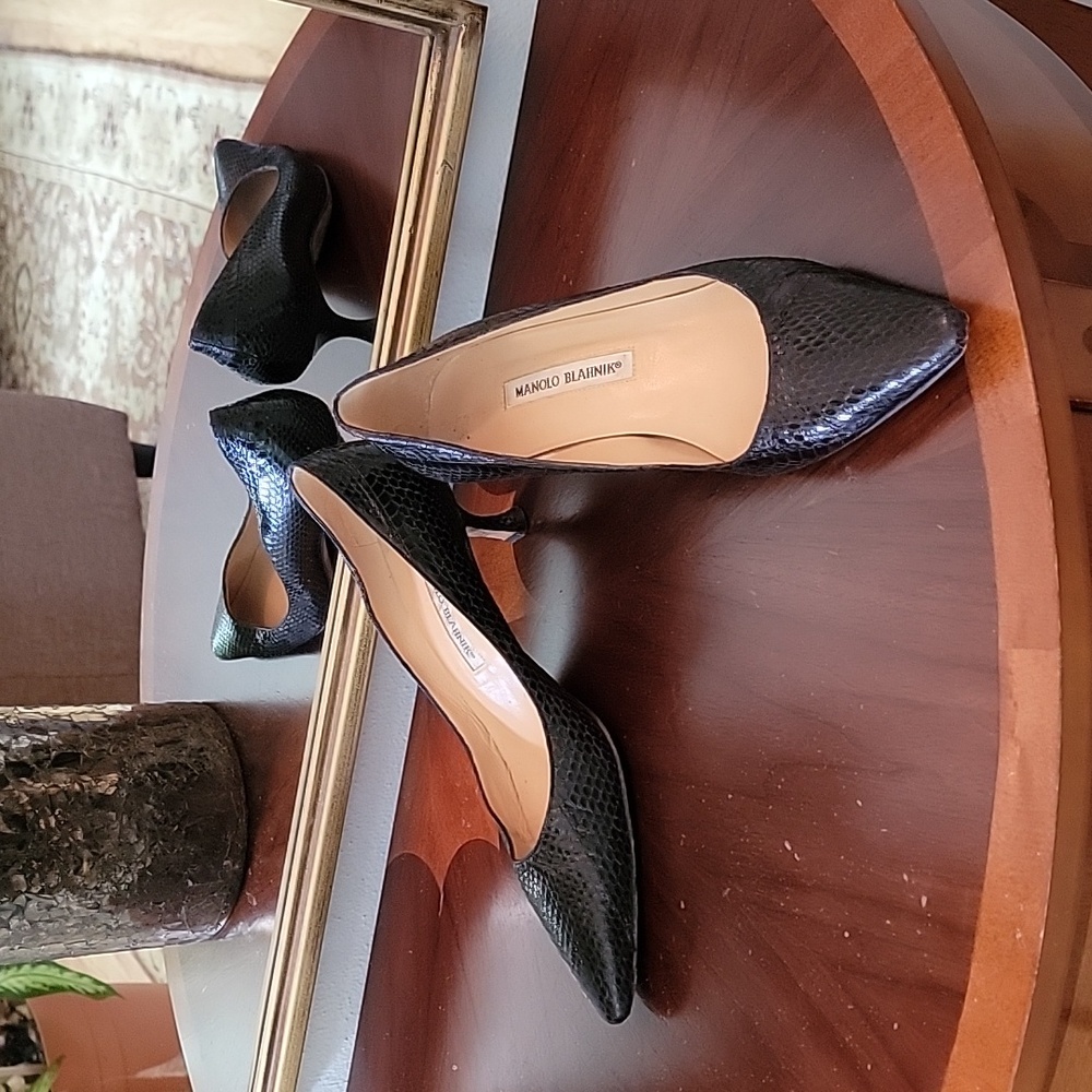 Manolo Blahnik 2" Heels